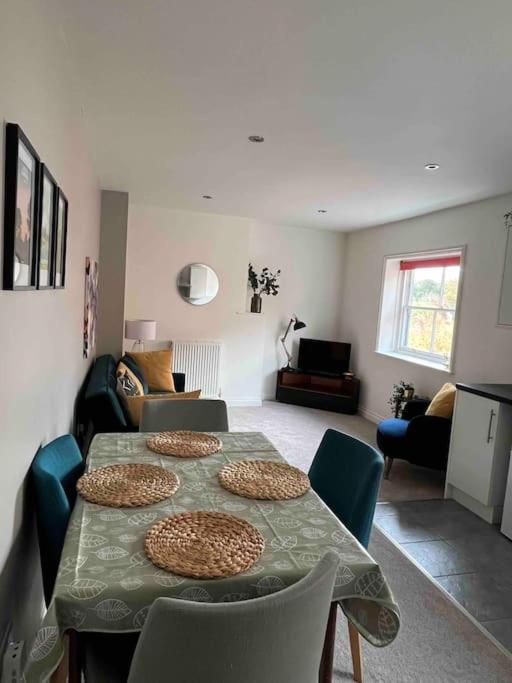 Town Centre Apartment With Parking Wallingford Dış mekan fotoğraf