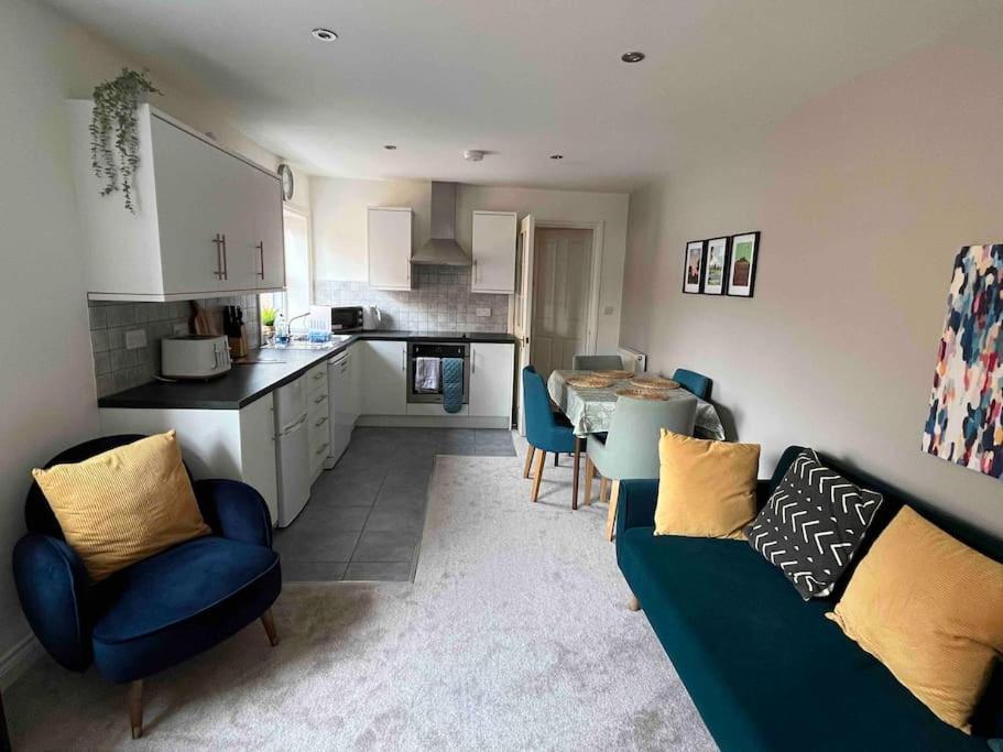 Town Centre Apartment With Parking Wallingford Dış mekan fotoğraf